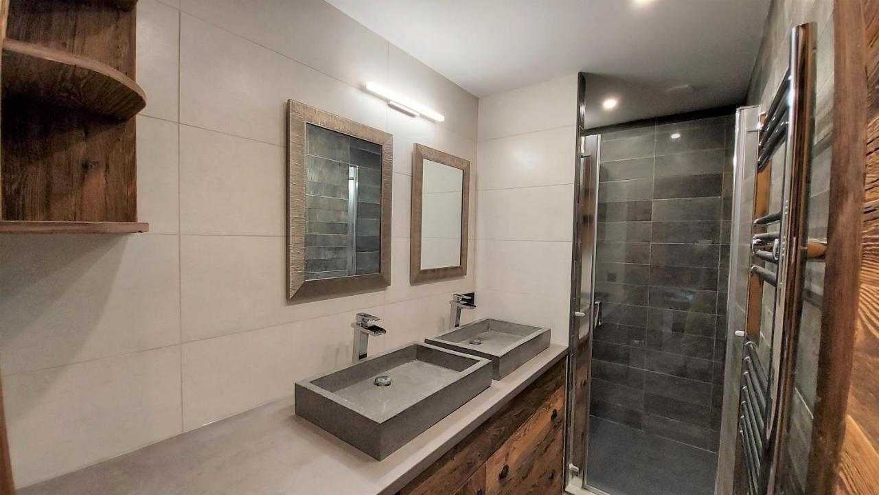 Chalet Serre Cambeou Piscine&Spa Saint-Chaffrey Kültér fotó