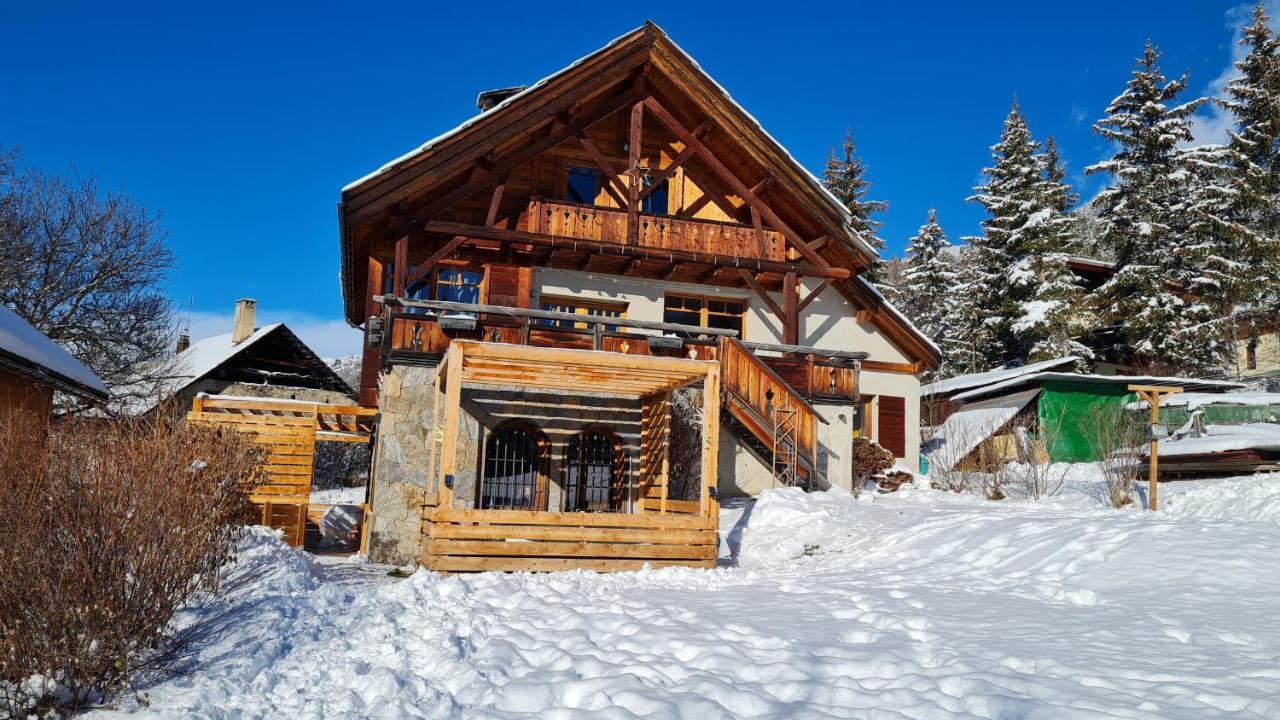 Chalet Serre Cambeou Piscine&Spa Saint-Chaffrey Kültér fotó